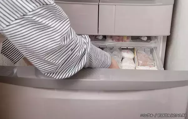 アイスを買って帰る時、保冷剤は上に置く？下に敷く？　ロッテに聞いた「溶けにくい持ち帰り方」