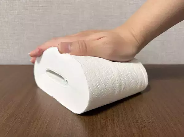 トイレットペーパーは『芯』を抜いて使う！　アウトドアや災害時に便利なアイディア
