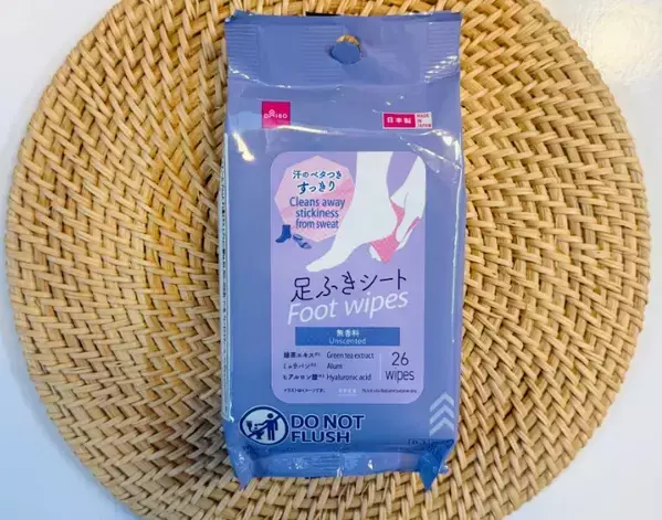 ダイソー『足ふきシート』が超優秀！ 　買って試した使用感に「もう手放せない」