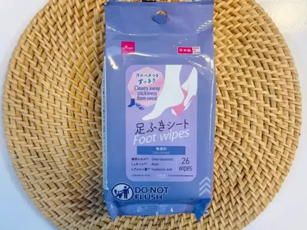 ダイソー『足ふきシート』が超優秀！ 　買って試した使用感に「もう手放せない」