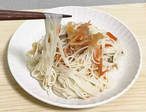 1袋混ぜるだけ！　そうめんのアレンジに「スルスル食べられる」「簡単にボリュームアップ」