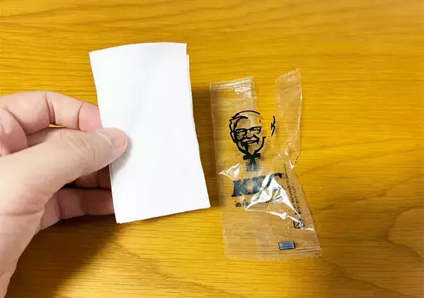 余った紙おしぼり、カラカラになる前にやって！　実用的な活用術に「余った時の定番になる」