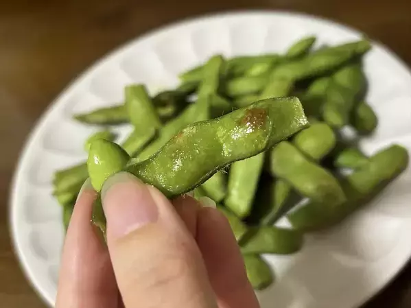 枝豆は蒸すのもアリ！　塩に『ちょい足し』で「こんなに味が違うとは」