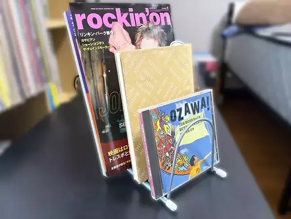 110円の『キッチンスタンド』　じゃない使い方に「収納に役立つ」「安定感抜群」