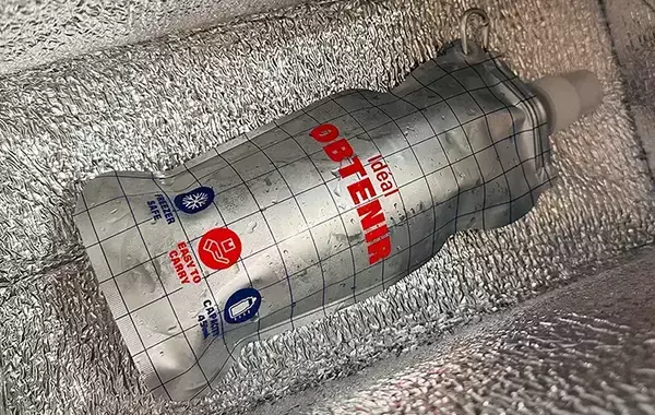スリコのアルミボトルが保冷剤代わりとしても大活躍！　「アイスが溶けない」「サイズ感が絶妙！」