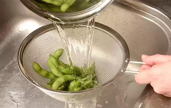 「毎回ゆでるのは暑いし面倒…」　カゴメが教える！たくさんゆでた枝豆の保存方法