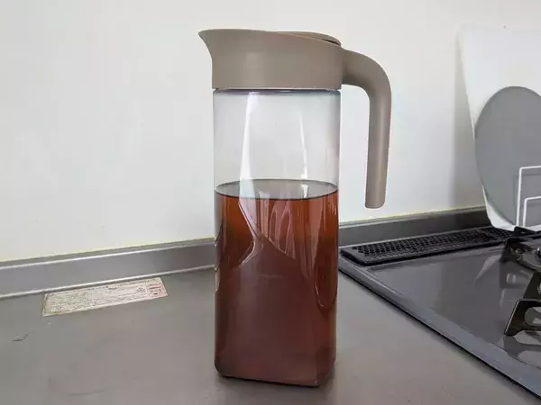ティーバッグの麦茶は水とお湯、どっちに入れてる？　「風味がよくなるコツ」を伊藤園に聞いた
