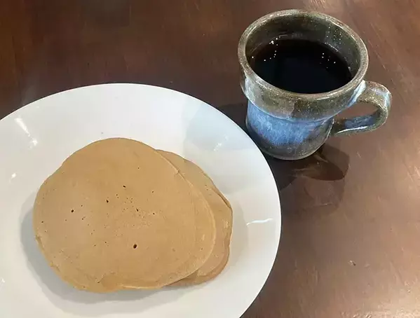 ホットケーキミックスにコーヒーをたっぷり注ぐ　フライパンで焼いてみたら…