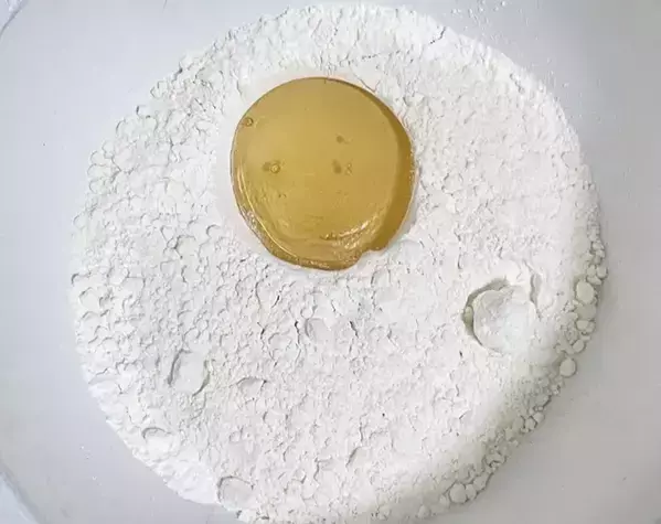 計量スプーンにハチミツがつかない　使い分けると便利な2つの裏ワザ