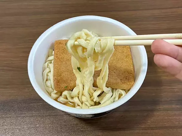 カップうどんに水を注いで1時間　夏や災害時に助かる『お湯なし調理法』がこちら