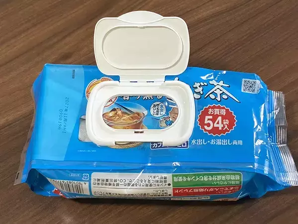 麦茶袋に100均の『蓋』を貼る　1分で試せる便利な方法で「ストレス解決」
