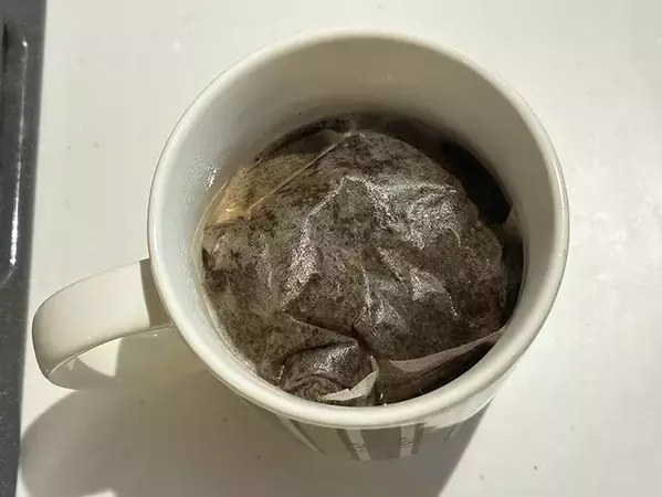 麦茶を電子レンジに入れて2分半　伊藤園直伝の作り方が「夏に便利！」