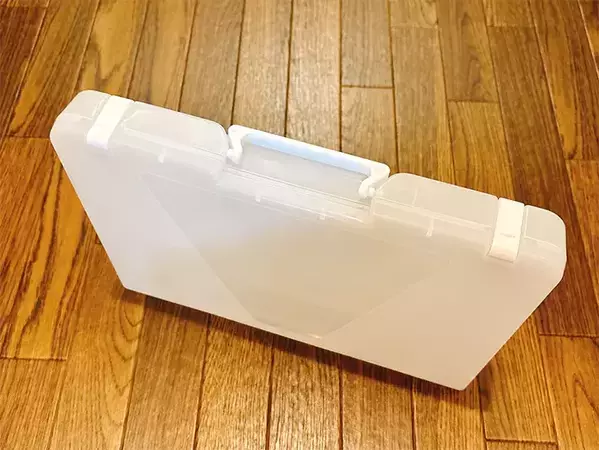 取っ手付き『書類ケース』が便利！　お盆の“お墓参りセット”をまとめる収納術