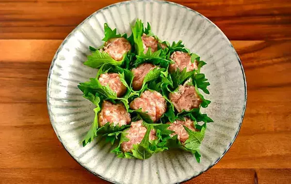 豚ひき肉を包んだのは？　管理栄養士のアイデアおかずに「さっぱりしてヘルシー」