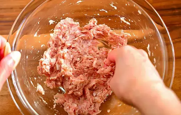 豚ひき肉を包んだのは？　管理栄養士のアイデアおかずに「さっぱりしてヘルシー」