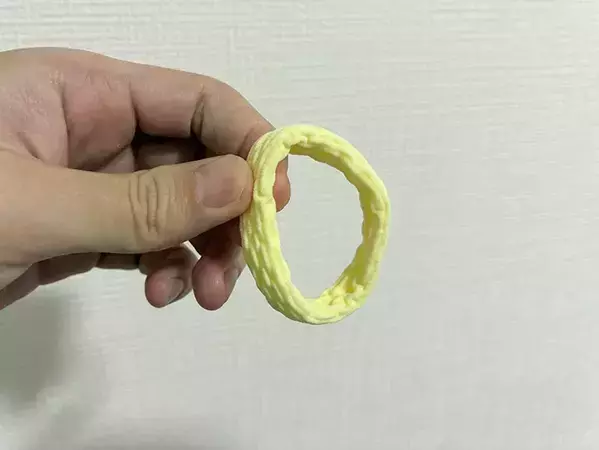 ヘアゴム1本をシャンプーにつけて…　便利な節約ワザが、こちら！