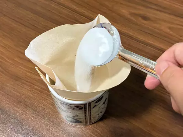 コーヒーフィルターの意外な使い道！　3分で作れる『0円消臭剤』が「夏の玄関で大活躍」
