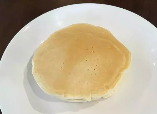 冷蔵庫の麦茶、余ってない？　ホットケーキミックスと混ぜて焼いてみたら…