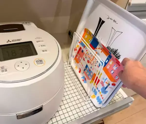「新しい発見でした」　セリア『ふきん掛け』のじゃない使い方を試してみると？