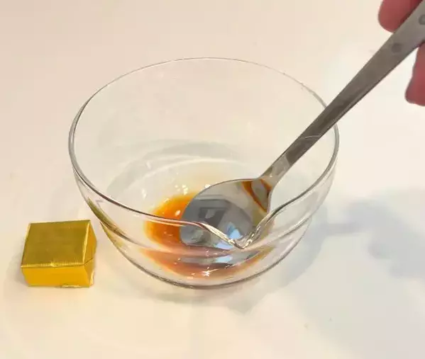 旬のトウモロコシを『縦半分』にカットして…　フライパンで作ったものがこちら