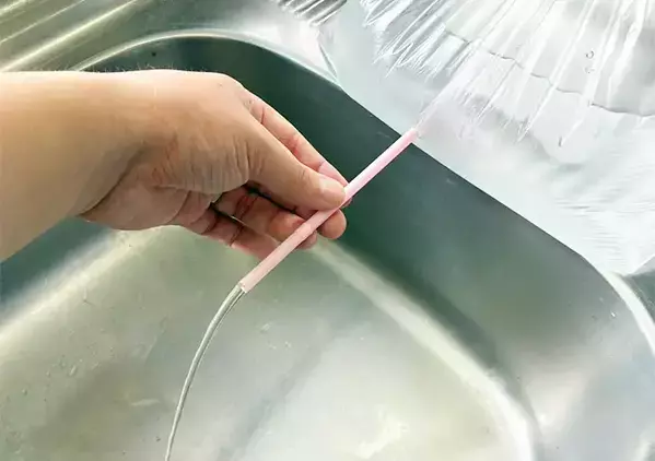 ビニール袋とストローでできる『節水対策』　災害時に助かる自衛隊の裏ワザが、こちら