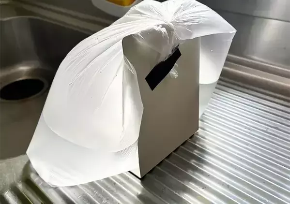ビニール袋とストローでできる『節水対策』　災害時に助かる自衛隊の裏ワザが、こちら