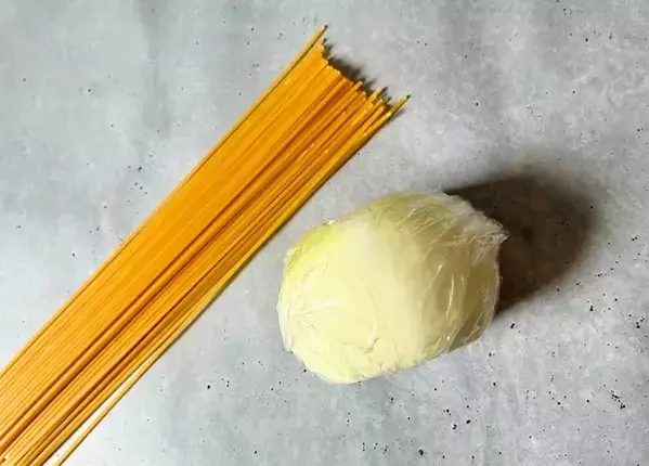 タマネギだけのパスタ　味つけに『小さじ1杯』入れると？「上品な和風の味わい」