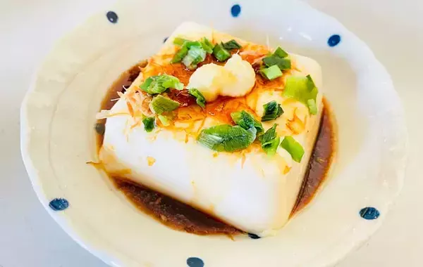 豆腐に『大さじ1杯』かけるだけ　冷奴のタレに「思いつかなかった」「また作って」