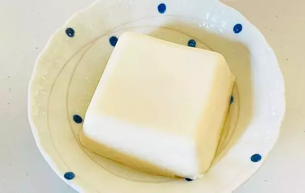 豆腐に『大さじ1杯』かけるだけ　冷奴のタレに「思いつかなかった」「また作って」