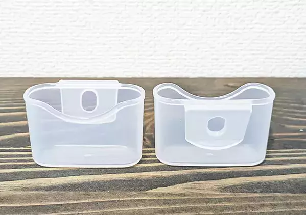 110円『ペン立て用ポケット』が優秀！　ペン立て以外にもかけたら「もう探さなくていい」【DAISO】