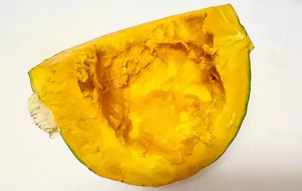 レンチンで作るカボチャの副菜　食べた夫が「これはウマい！」