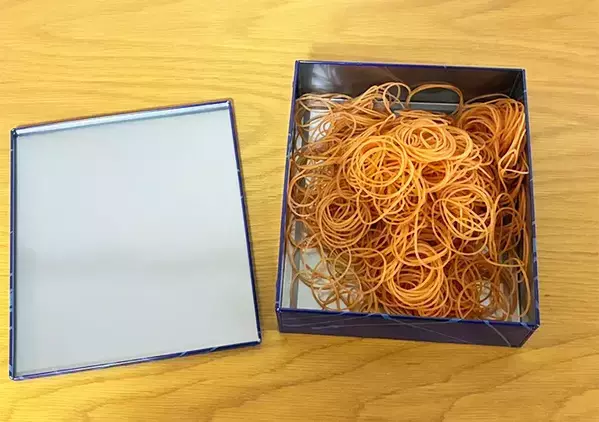 『お菓子の缶』の理にかなった使い道　捨ててたのを後悔する「3つの活用法」とは