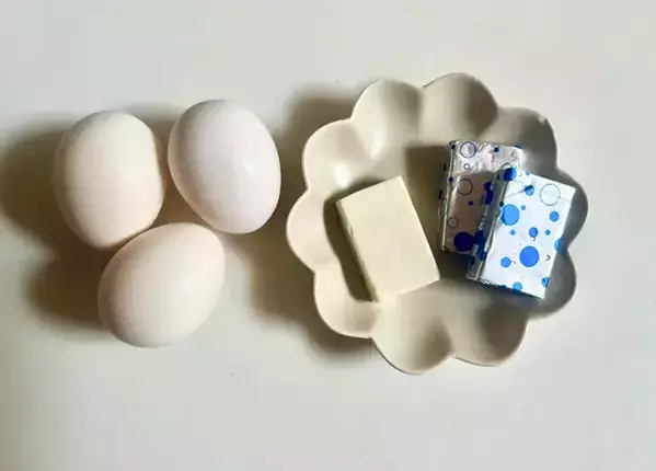 玉子焼きに白だしと『3個』入れてみて！　大人も喜ぶ具材に「濃厚でたまらない」