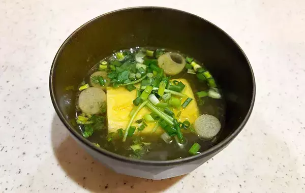 玉子焼きの形がくずれたら…『1袋』をかけてお湯をそそぐと？「ふわふわでおいしい」