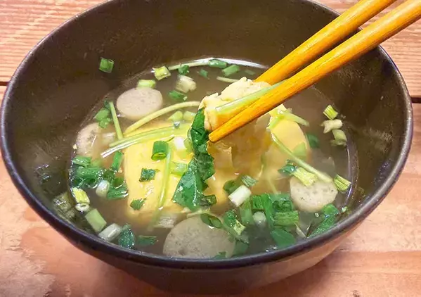 玉子焼きの形がくずれたら…『1袋』をかけてお湯をそそぐと？「ふわふわでおいしい」