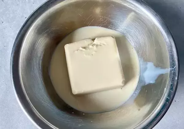 そうめんに『豆腐1丁』かけてみて！　“真っ白”なめらかスープに「濃厚なのに食べやすい」