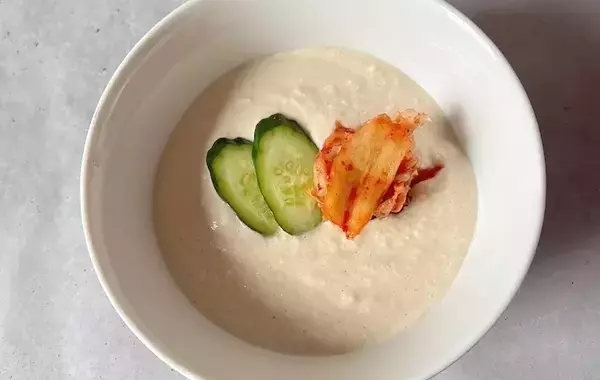 そうめんに『豆腐1丁』かけてみて！　“真っ白”なめらかスープに「濃厚なのに食べやすい」