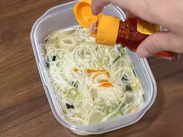 そうめん1束を500Wレンジでチン！　手順4つで作れる10分レシピが「絶品！」