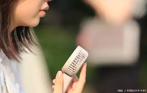ハンディファン、顔に当てるよりも？　涼しくなる使い方をメーカーに聞いた