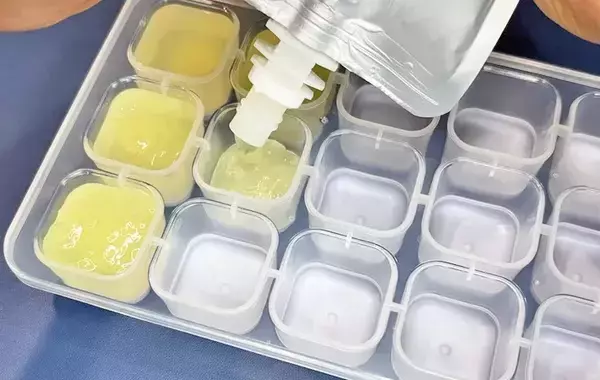 無印の『飲むゼリー』を製氷皿に入れて凍らすと？「いろいろアレンジできる」