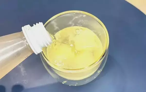 無印の『飲むゼリー』を製氷皿に入れて凍らすと？「いろいろアレンジできる」