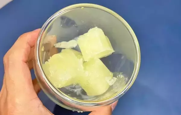 無印の『飲むゼリー』を製氷皿に入れて凍らすと？「いろいろアレンジできる」