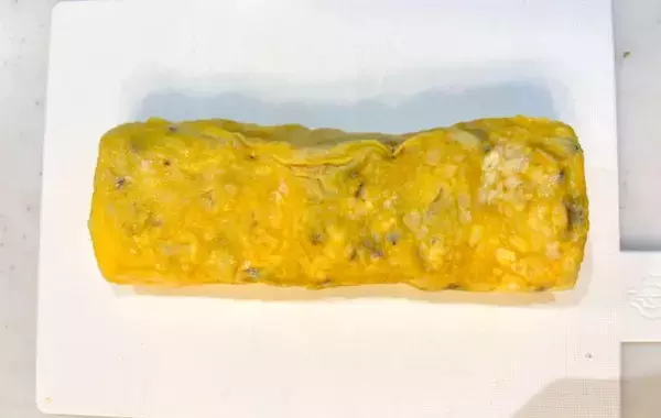 玉子焼きに『1個』入れるだけ！　みじん切りにした具材に「いつもより旨味アップ」