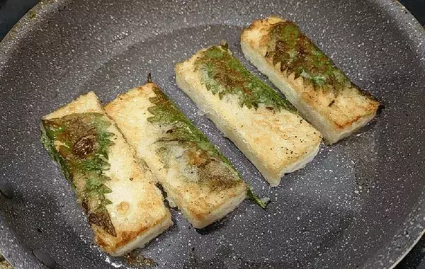 大葉で木綿豆腐を巻いて…　できた簡単おかずに「豆腐なのにご飯が進む」「夫が感動」