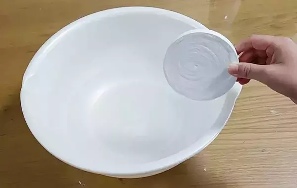 ダイソーで見つけた『丸いグッズ』　水につけるだけで…「持ち歩きたい」「これは便利」