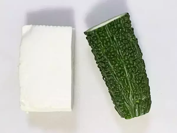 ゴーヤと豆腐に『大さじ1杯』　混ぜるだけの簡単おかずに「箸が進む」「苦みが苦手な人にも」