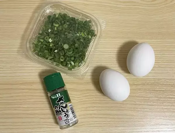 玉子焼きに混ぜてみて！　余りがちな調味料を入れたら「油の重たさを感じない」「食べやすい」