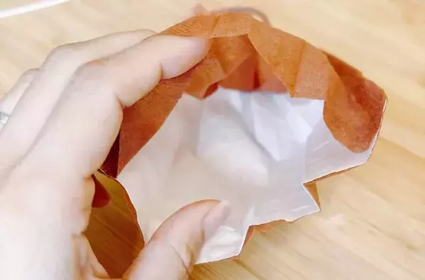 紙マスクの中に『大さじ2杯』入れてみて！　家中で活躍する「簡単リメイク術」を試した