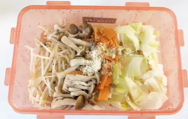 電子レンジで作る『野菜炒めず』　味つけに1個、入れたのは？「あっさりしておいしい」