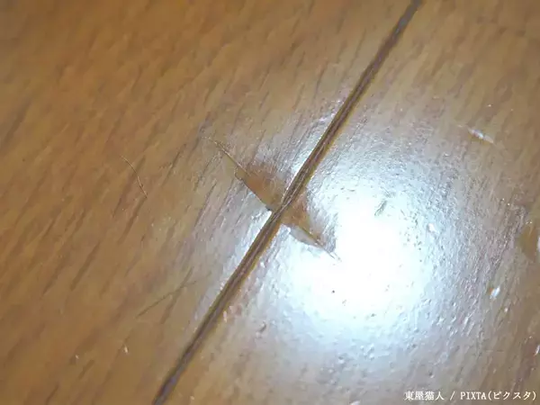 フローリングのへこみや傷、自分で直していい？　メーカーに聞いた注意点
